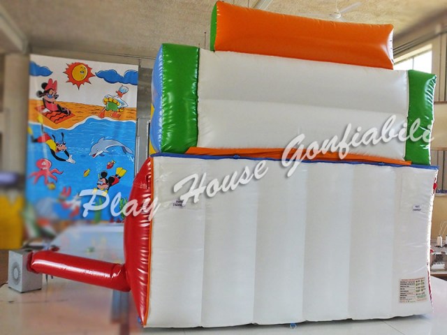 scivolo-gonfiabile-ludoteca-parco-giochi (4)